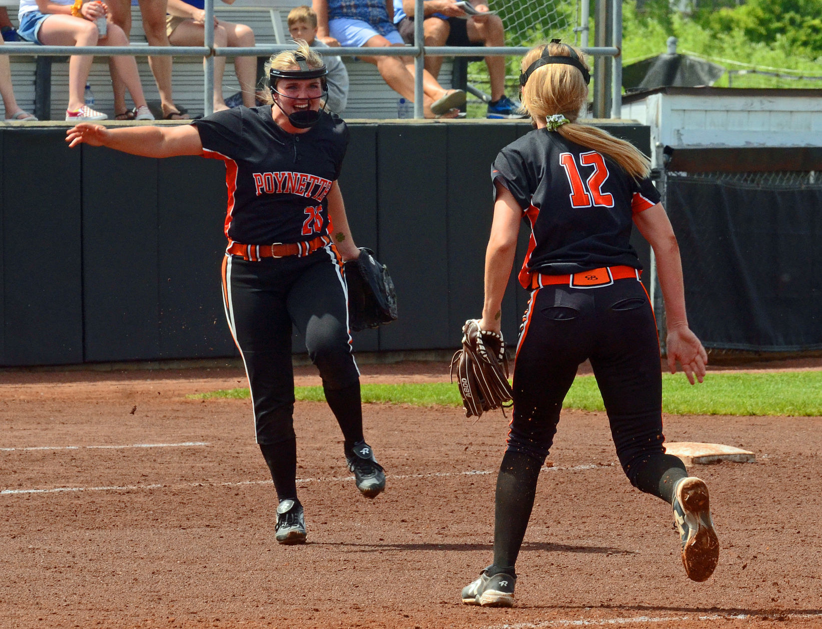 Hellenbrand and Fountain celebrate